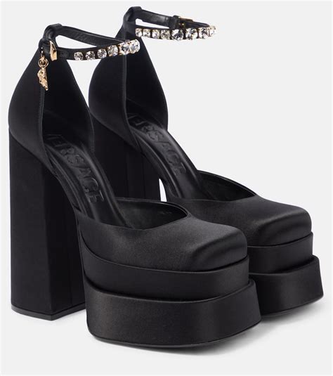 versace medusa aevitas satin platform pumps - black - pumps